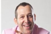 부산시 세계 3대 산업디자이너 카림라시드(Karim Rashid), 광안리해수욕장을 디자인하다!