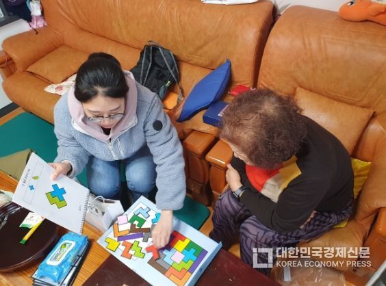 서구 치매안심센터 가정방문 사진