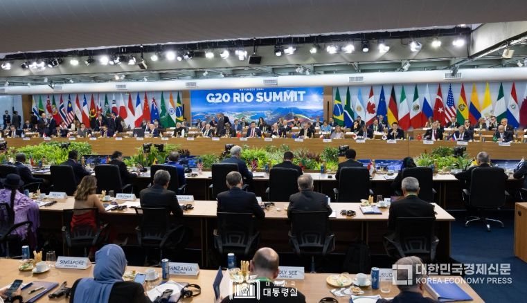 11월 18일 윤석열 대통령은 리우데자네이루 G20 정상회의 글로벌 기아·빈곤퇴치 연합 출범식에 참석했다.